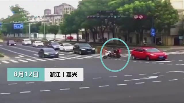  维修费|学生骑电动载人闯红灯被撞飞，交警：学生全责，并承担轿车维修费！