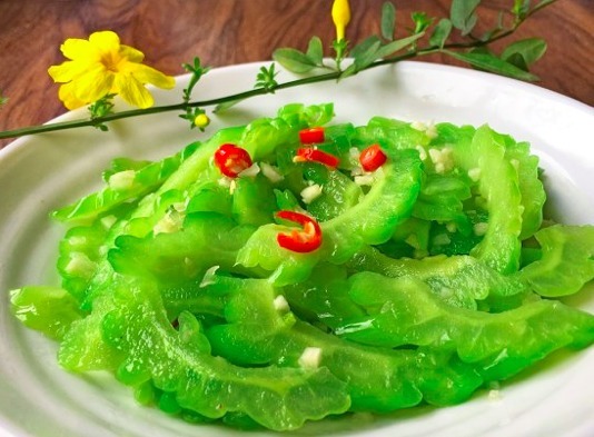  无知|让人倒下的不是病，而是无知！吃苦瓜的一大禁忌，大家来了解下