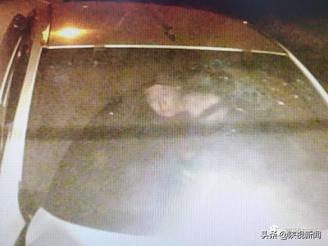 控制|最新!西安连续肇事逃逸的纹身男子已被控制,其女友看到协查通报后主动联系交警