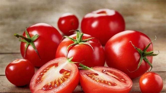  不想|女性不想长皱纹，荤素搭配换着吃，促进新陈代谢，改善皮肤不显老