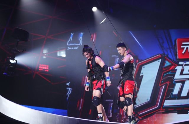 战火|《运动吧少年》战火再起!少年组队高空对抗,赵俊凯获张继科力赞