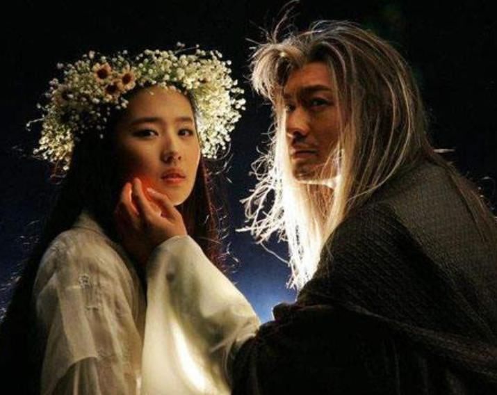  年前|14年前这部剧才是“卸妆水”！黄晓明还未结婚，刘亦菲素颜惊叹全网