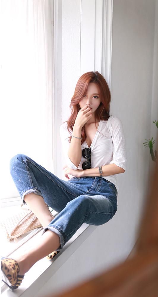 孙允珠|孙允珠,夏日V领超薄开放白袖T恤