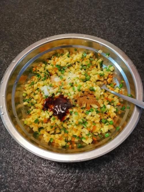  美味|土豆生煎包，家常的做法，简单美味！