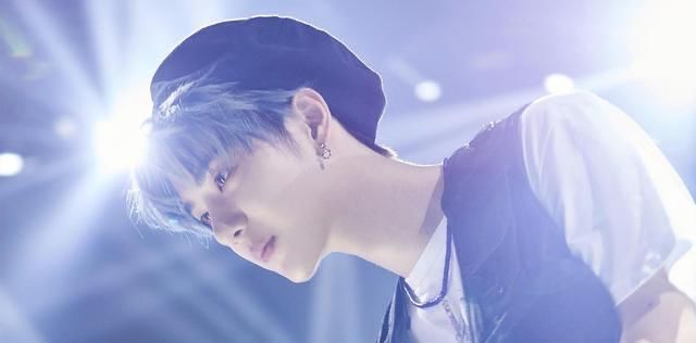  轻易|王一博生日上热搜：哪有轻易的年少成名，只是每一步都输不起