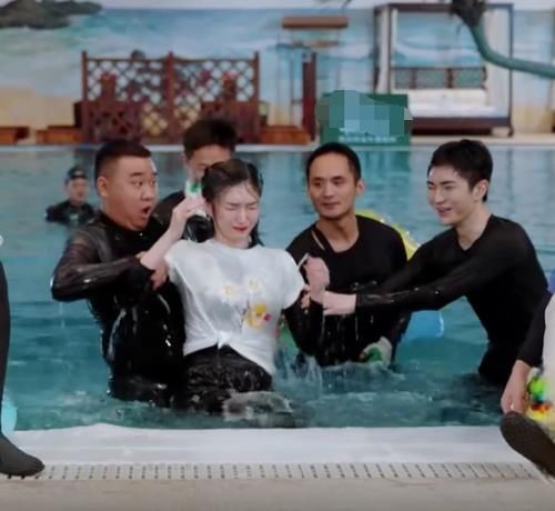  游记|《青春环游记》抄袭跑男我能忍，这道具质量是几个意思？