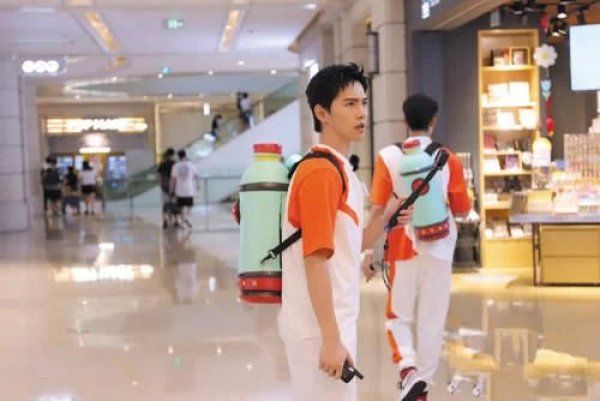  挑战|胡军倚老卖老，粉丝为杨洋抱屈，网友却说有了《极限挑战》的味道