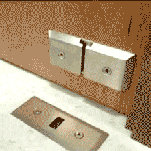 搞笑|搞笑GIF：有一种夏天吃雪糕的感觉,浑身发冷！