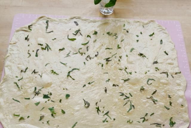  发现|无意中发现油酥饼只要加点它，比烫面的还要软，层层分明撕着吃