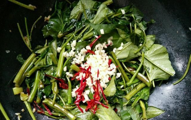 含钙|它是8月的当季菜, 1块钱就能买1斤, 含钙丰富, 立秋多吃才不亏