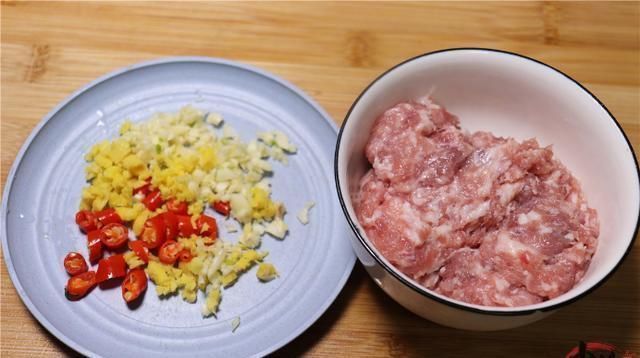  上海|年夜饭里，上海青这种独特做法，是我必做的拿手菜，上桌瞬间抢光