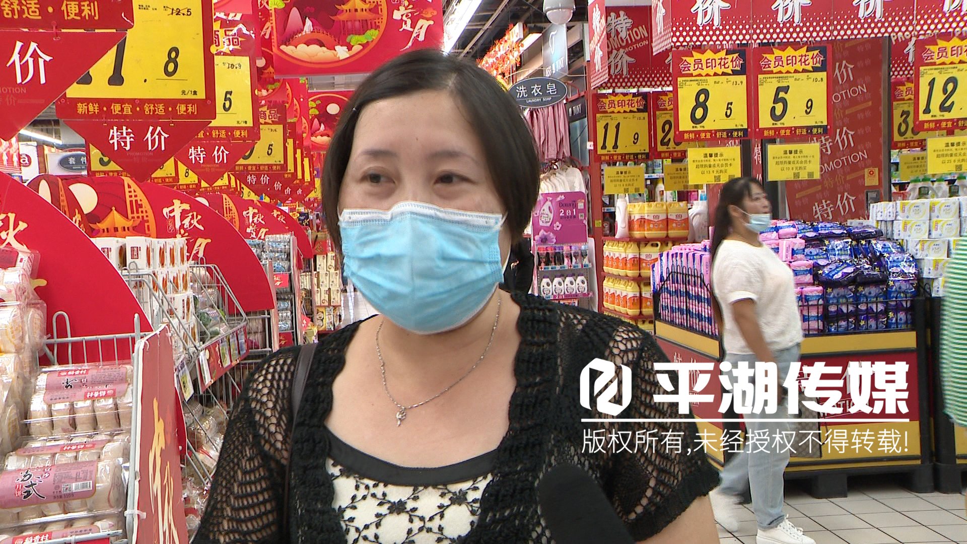 月饼|月饼市场刮起节俭风 迷你月饼受欢迎