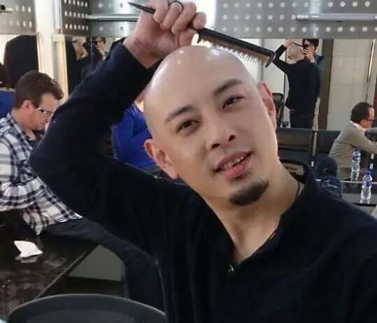  预兆|知名段子手、作家赖宝突发心梗去世！有这些预兆要注意