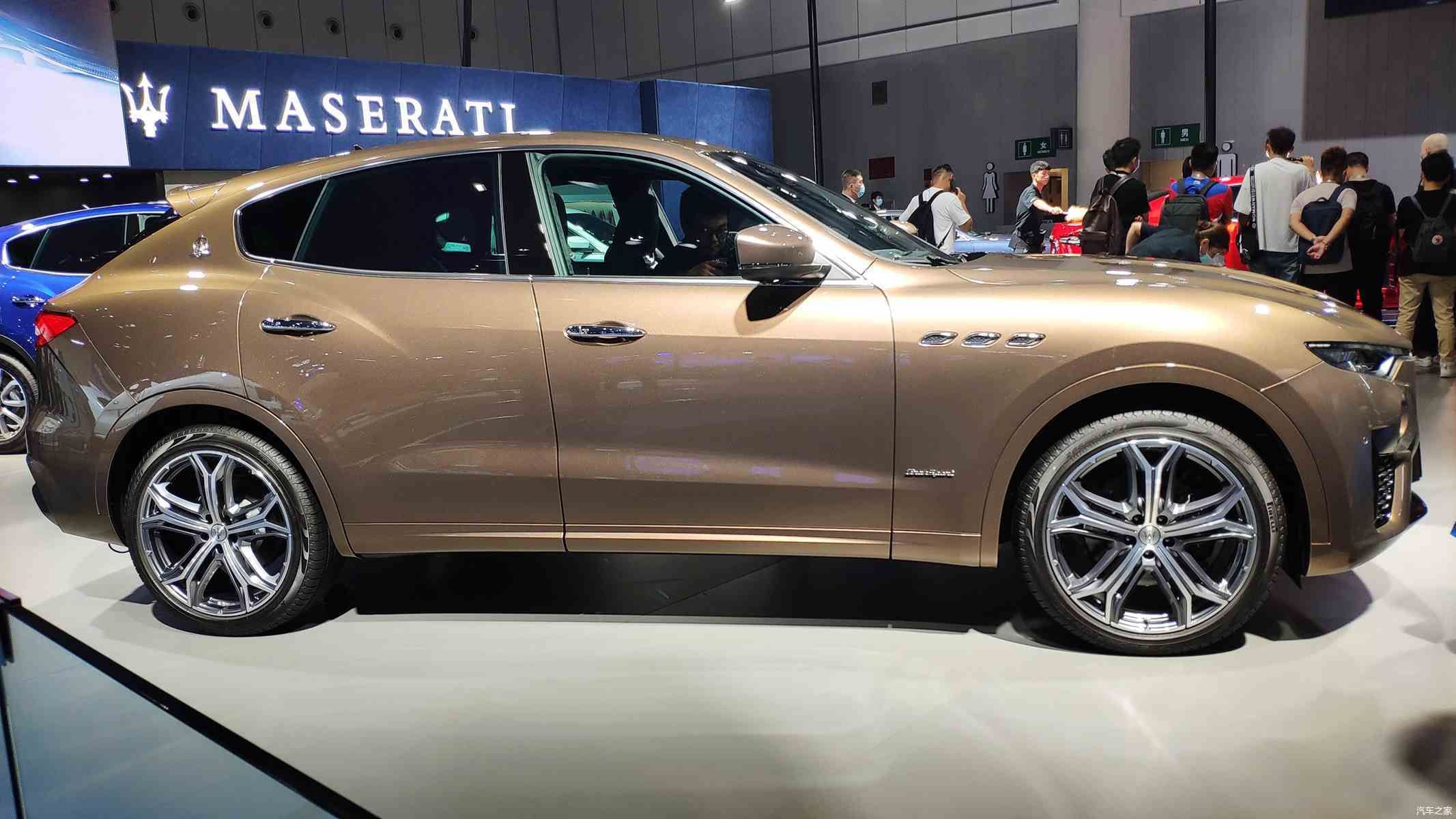 造型|2020年成都车展:玛莎拉蒂Levante限量版实车