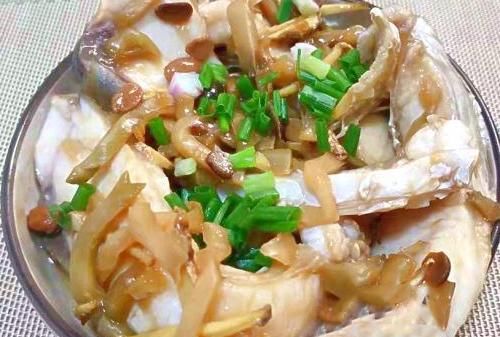  口水直流|这蒸菜最适合冷天吃，蒸一蒸就完事，鲜到口水直流，筷子不能停