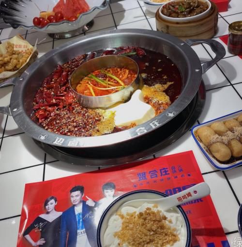  再也|孔雪儿去陈赫火锅店吃饭，听到她吃完后的评价，再也不想去了！