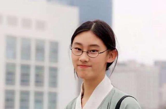 武亦姝|还记得清华才女武亦姝吗?当初因颜值被吐槽,看到现状后:班花