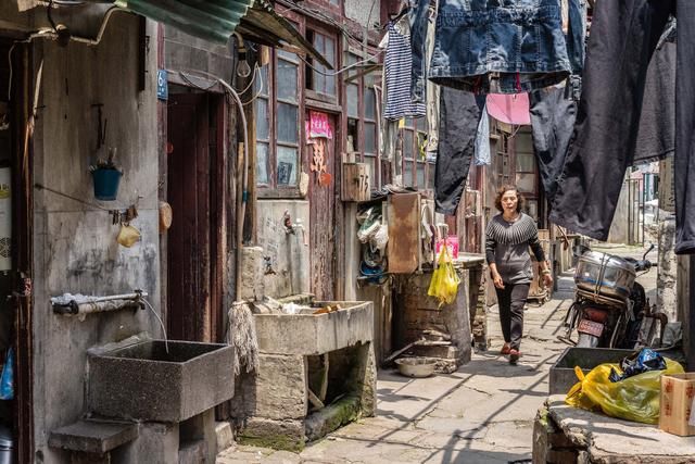  留下|80年代“分房闹剧”：为11平米的房子，女子卧轨，留下6封遗书