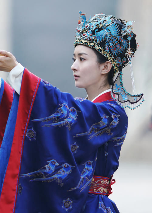  出炉|金鹰奖首轮评选结果出炉：赵丽颖2花旦入围，肖战杨紫4人却无缘