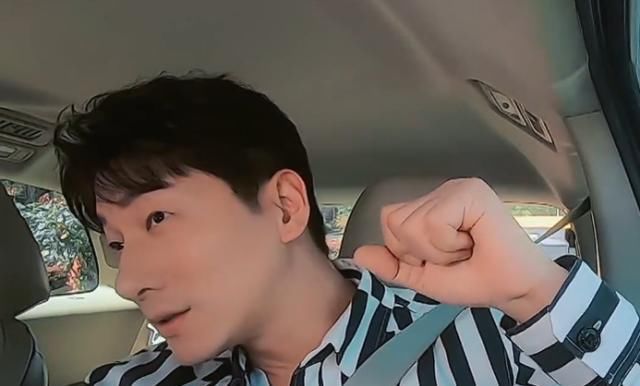  高鼻梁|《中餐厅》开了十级磨皮？张亮的高鼻梁都磨没了，看着像个橡胶人