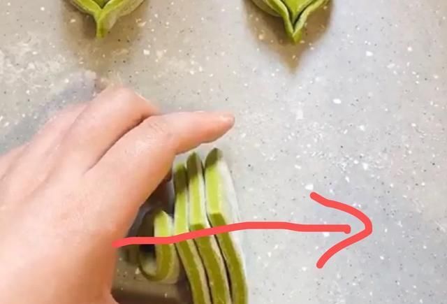  可爱|孩子们喜欢的可爱小树叶花卷（建议收藏）