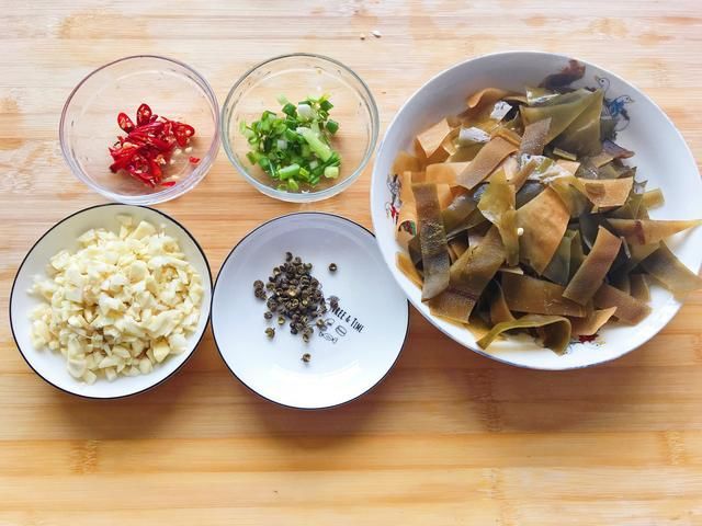  做法|海带最新做法，不炖不煮，让你吃了就上瘾，每次都做一锅不够吃