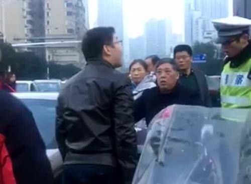  读作|把“黄家驹”读作黄家狗，一句“玩笑话”，毁了他的当红前程