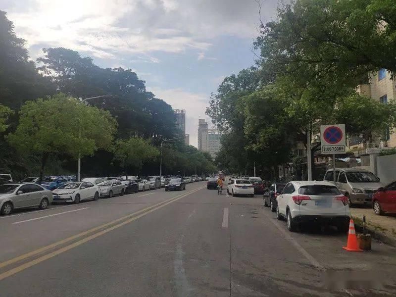 美峰路|莞城新增三条路段允许夜间临时停车