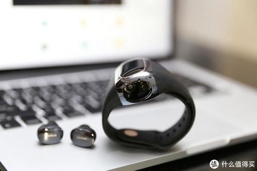  喜马拉雅|不能当运动手表的智能手环不是好无线耳机，喜马拉雅联名款小雅穿戴真无线耳机 AI-W20 使用体验