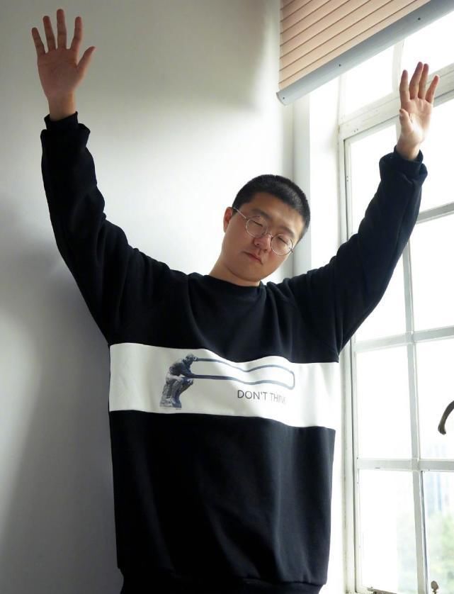  依旧|李诞想证明，他依旧是那个李诞，可笑果依旧是原来那个笑果么？