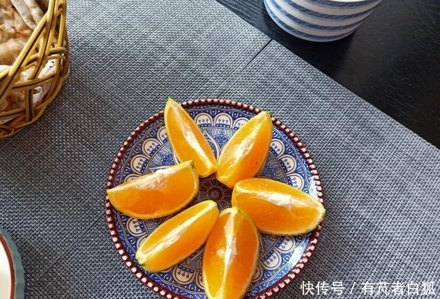 早餐|老两口的极简早餐,吃得舒服却不贵!网友:浪漫有情调的日子