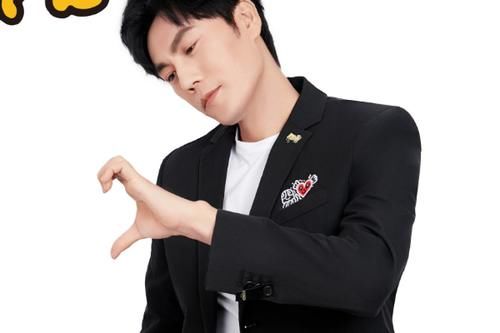 投票|《乘风破浪的姐姐》成团夜将袭,秦昊给伊能静投票,发文内容有心机