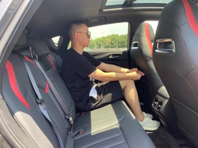  落下风|与合资品牌正面硬刚，传祺GS4 COUPE为何丝毫不落下风？