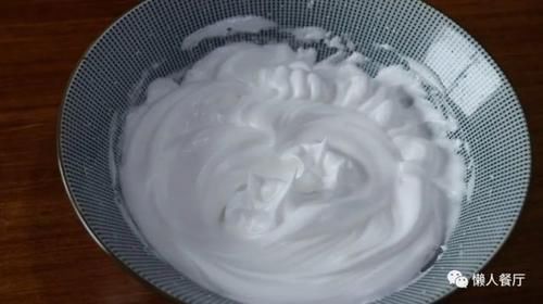 蛋糕|不用烤箱,不用电饭锅,这是用平底锅就能做的蛋糕卷,一次性成功