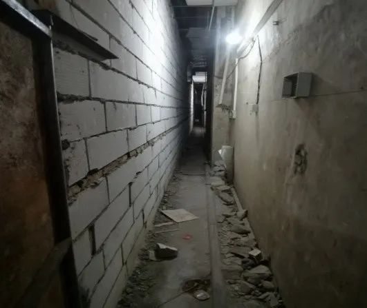 隐蔽式电梯|【云山亮剑】造假工厂之“隐秘的角落”