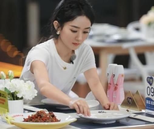 黑帖|《中餐厅》向PR图现赵丽颖黑帖道歉,恶意剪辑真的好吗?