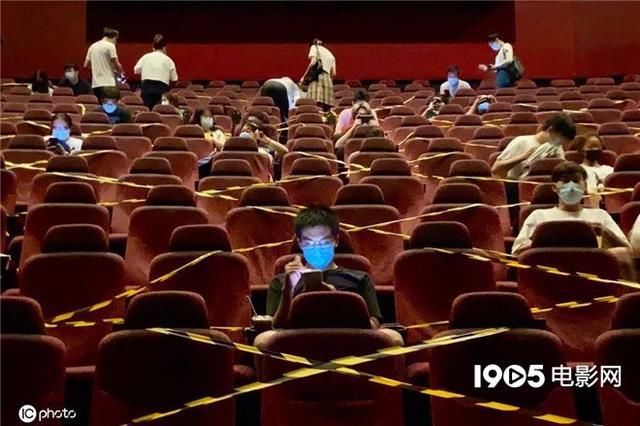  电影|看电影也中场休息？实地探访《星际穿越》观影现场