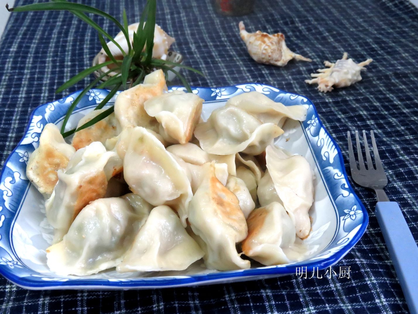  天天|饺子别再水煮了，这样做几分钟就得，做早餐最棒，天天吃都不腻