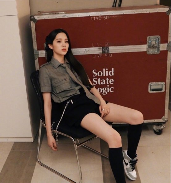  欧阳|欧阳娜娜私服满满青春气息，学会以下几点，你就是最时尚的女孩