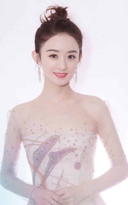  新造型|赵丽颖《中餐厅》新造型面世，这满满的少女感，真的是生过孩子吗