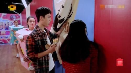  一波未平|“一波未平一波又起”继《中餐厅》后，赵丽颖《天天向上》也翻车