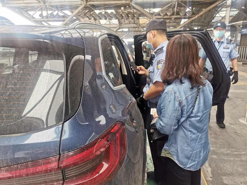  周先生|可怕！一天被逼相亲三次 32岁男子被吓得离家出走