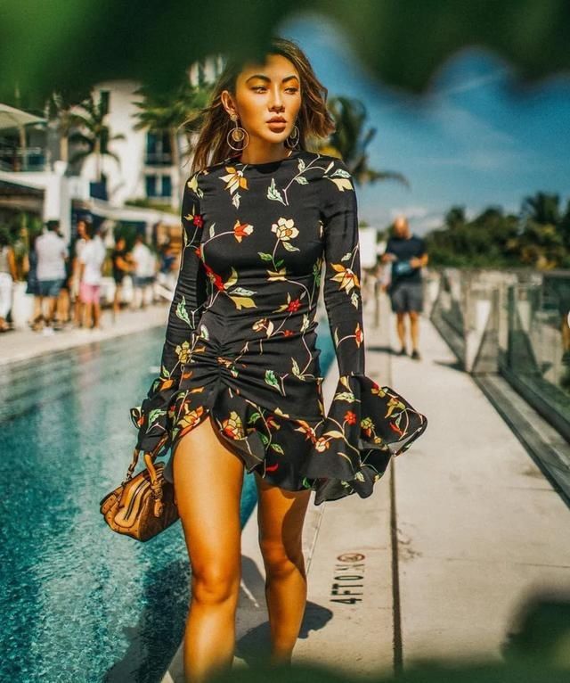 裙子|早秋最美的5条裙子，可以安排了