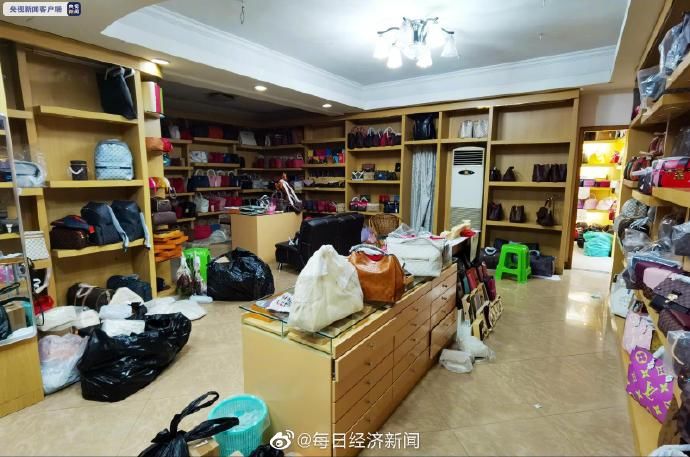 特大|上海警方破获特大LV品牌包袋制假团伙 案值逾亿元