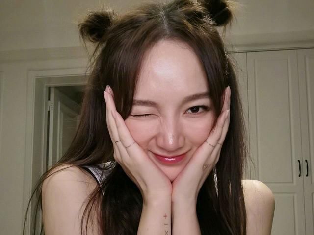  看清|《乘风破浪的姐姐》王霏霏成“团宠”的背后，却教会我们看清现实