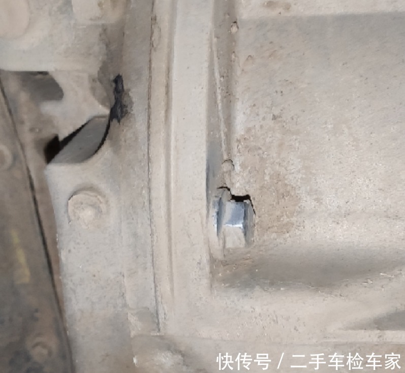 报价|女王的抉择!这辆路虎连气囊都没有报价却高达70万,买家:值!