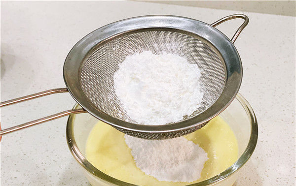 蛋糕|减脂能吃甜品吗? 试试这款低卡爆浆蓝莓酸奶蛋糕吧