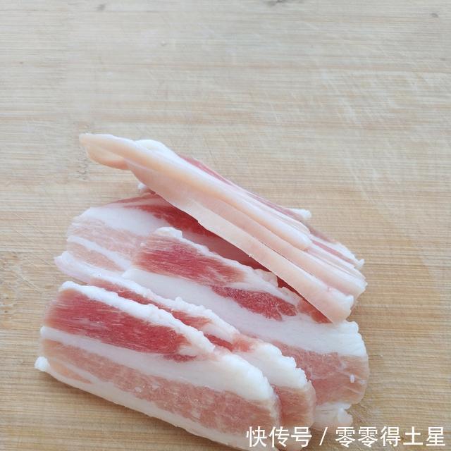  西红柿|炒花菜时加上它，营养美味还好看