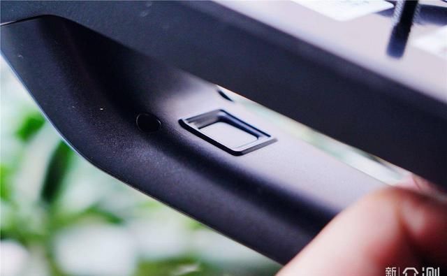 锁体|我的第一款脸部识别智能锁，效果有点意外哦！