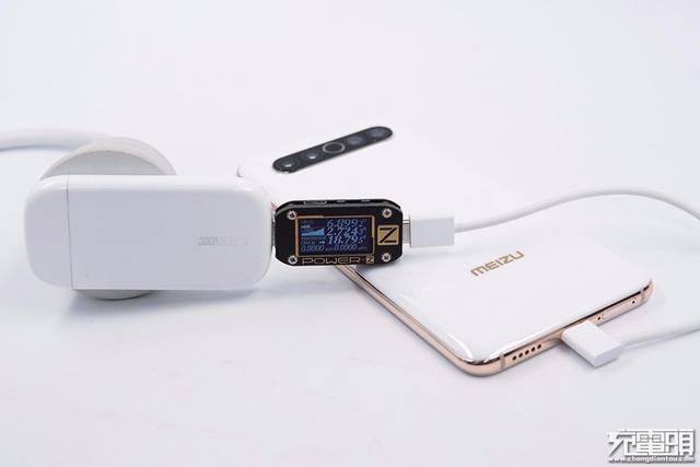  功率为8|小饼干能给什么设备用？OPPO 50W 超闪饼干充电器兼容性评测